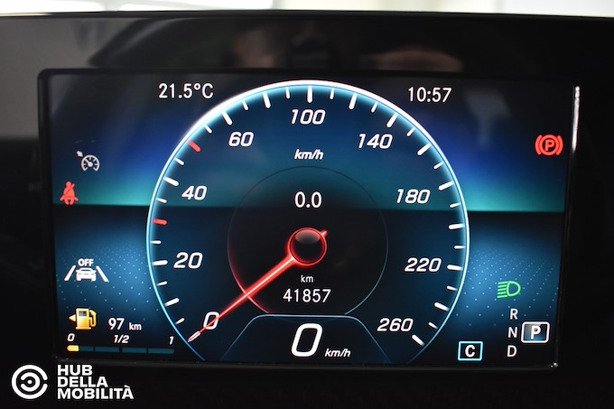 MERCEDES-BENZ A 180 d Automatic Business Extra